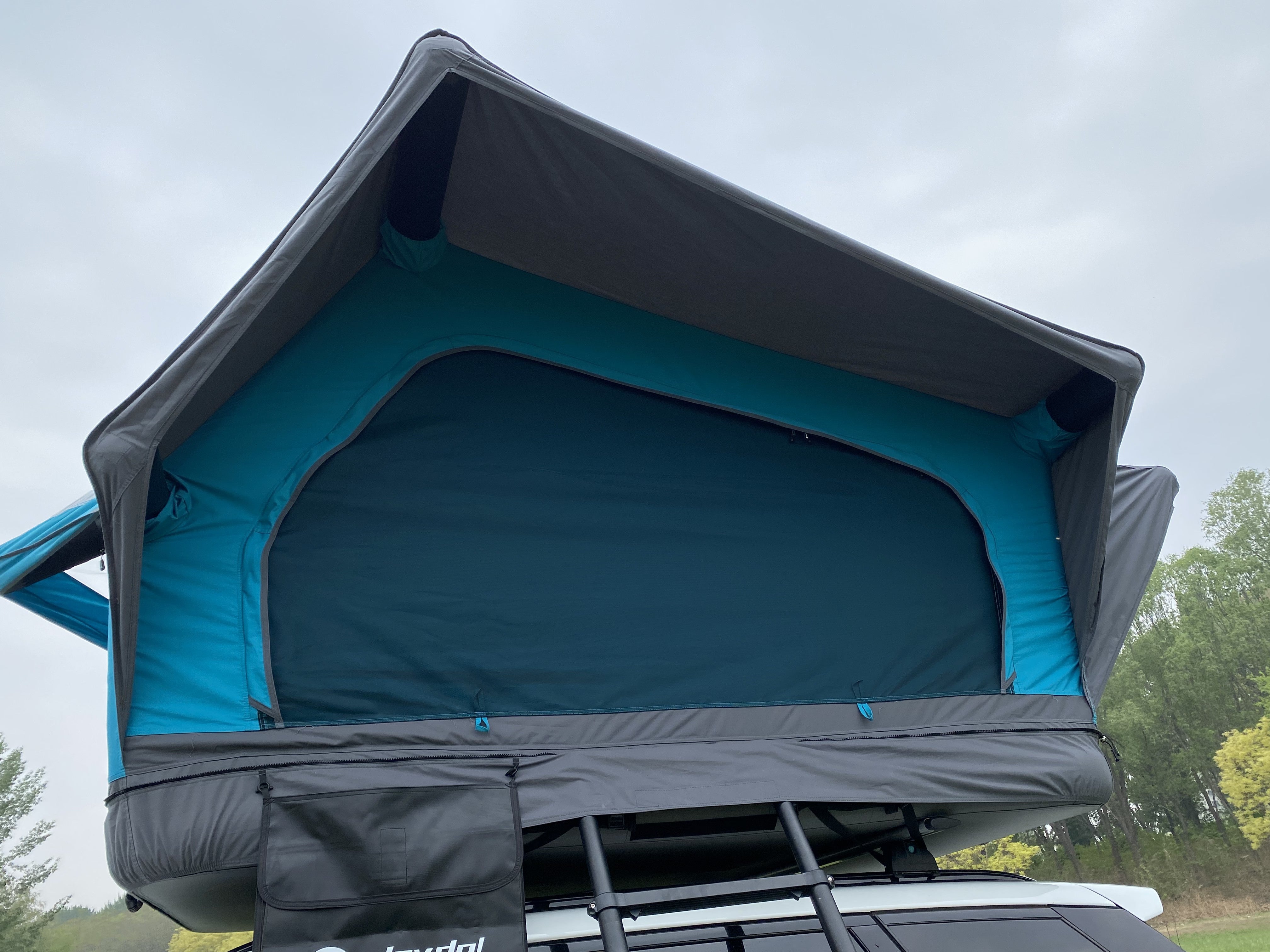 PlayDo Inflatable Roof Top Tent |  Panoramic Lightweight Rooftop Tent for Family Camping Car Camping Ospre