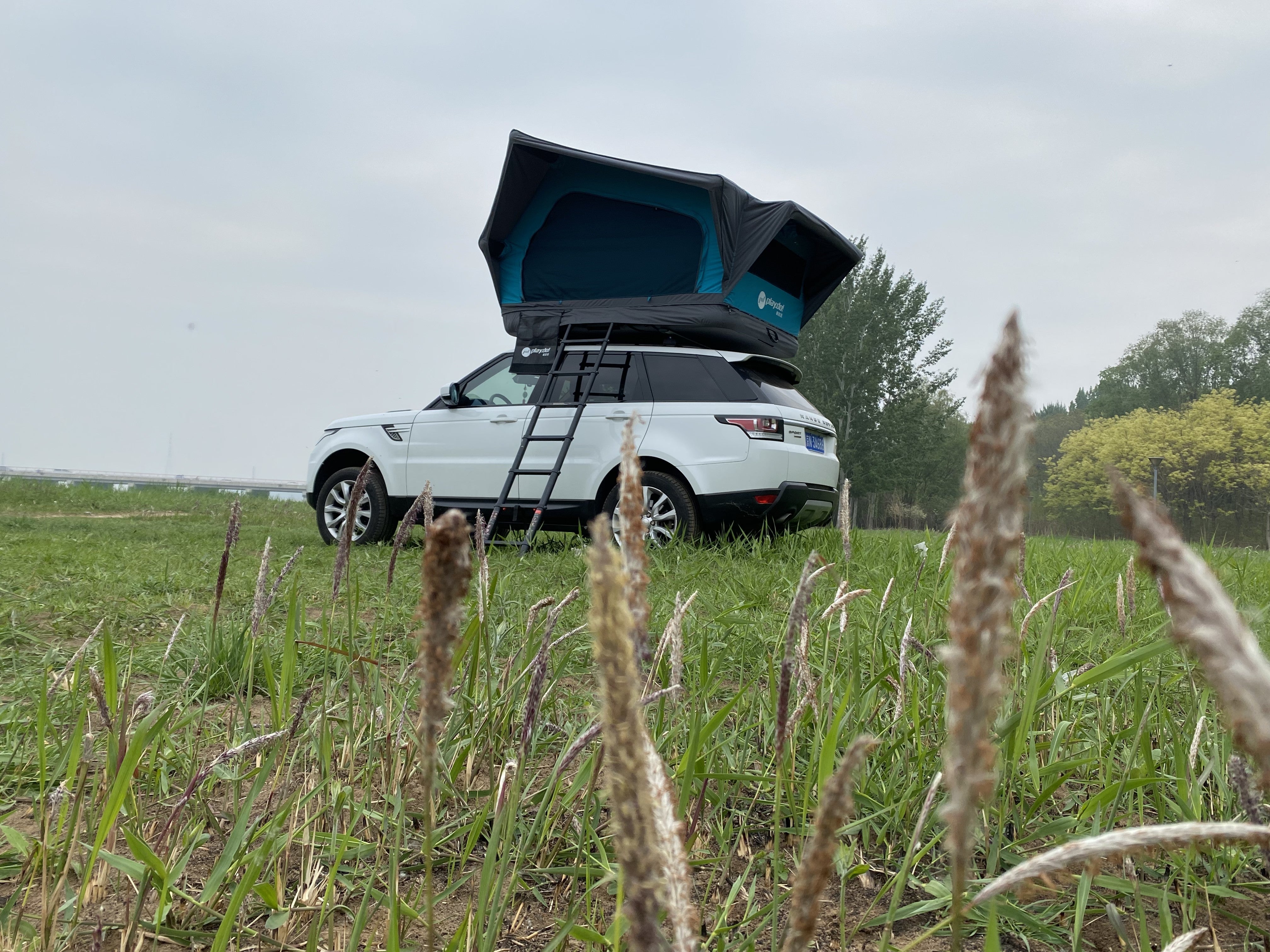 PlayDo Inflatable Roof Top Tent |  Panoramic Lightweight Rooftop Tent for Family Camping Car Camping Ospre
