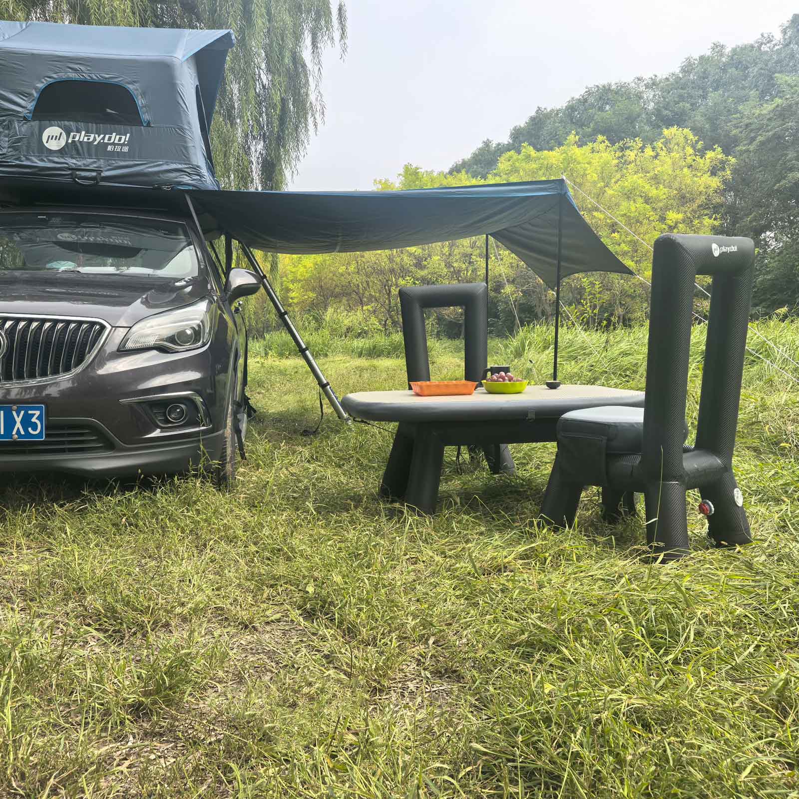 PlayDo Outdoor Inflatable Table and Chair Combo | Multi-Scene Family Camping